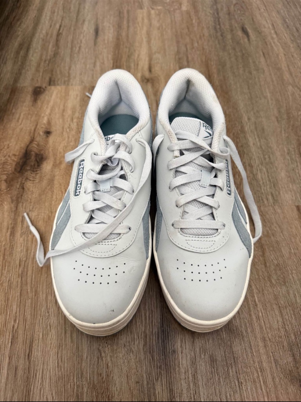 Reebok Low-Top Sneakers in Light Gray and Pale Blue Suede - Picture 2 of 2